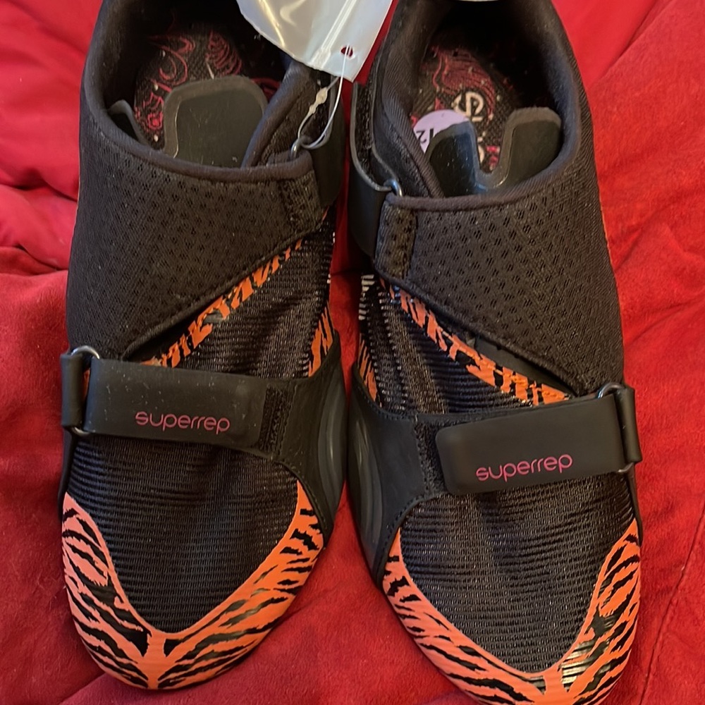 Cycling shoes